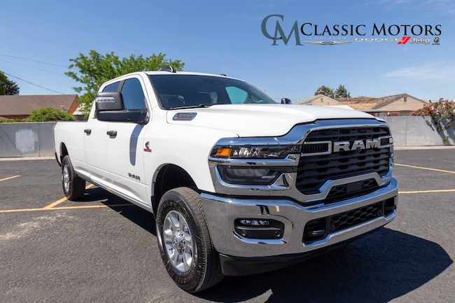 2026 Ram 3500 BIG HORN CREW CAB 4X4 8' BOX Pickup