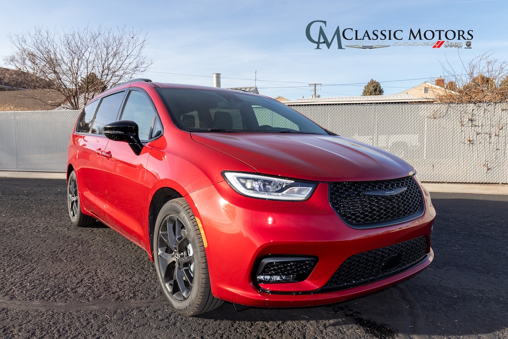 New 2026 Chrysler Pacifica SELECT Passenger Van