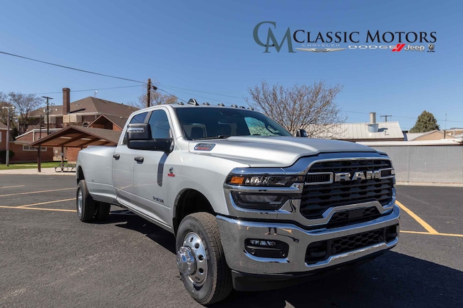 2026 Ram 3500 BIG HORN CREW CAB 4X4 8' BOX Pickup