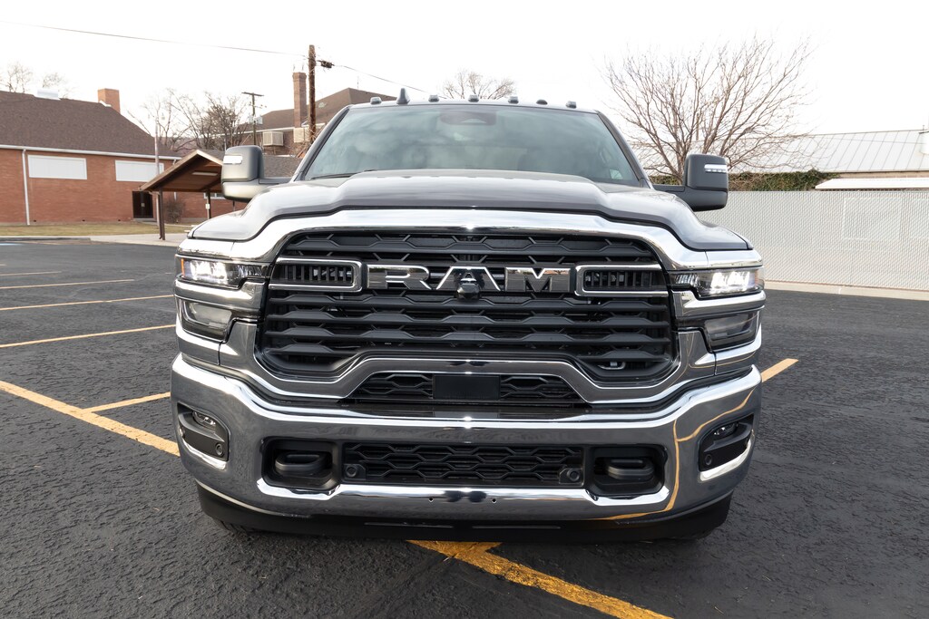 New 2026 Ram 3500 BIG HORN CREW CAB 4X4 8' BOX Pickup