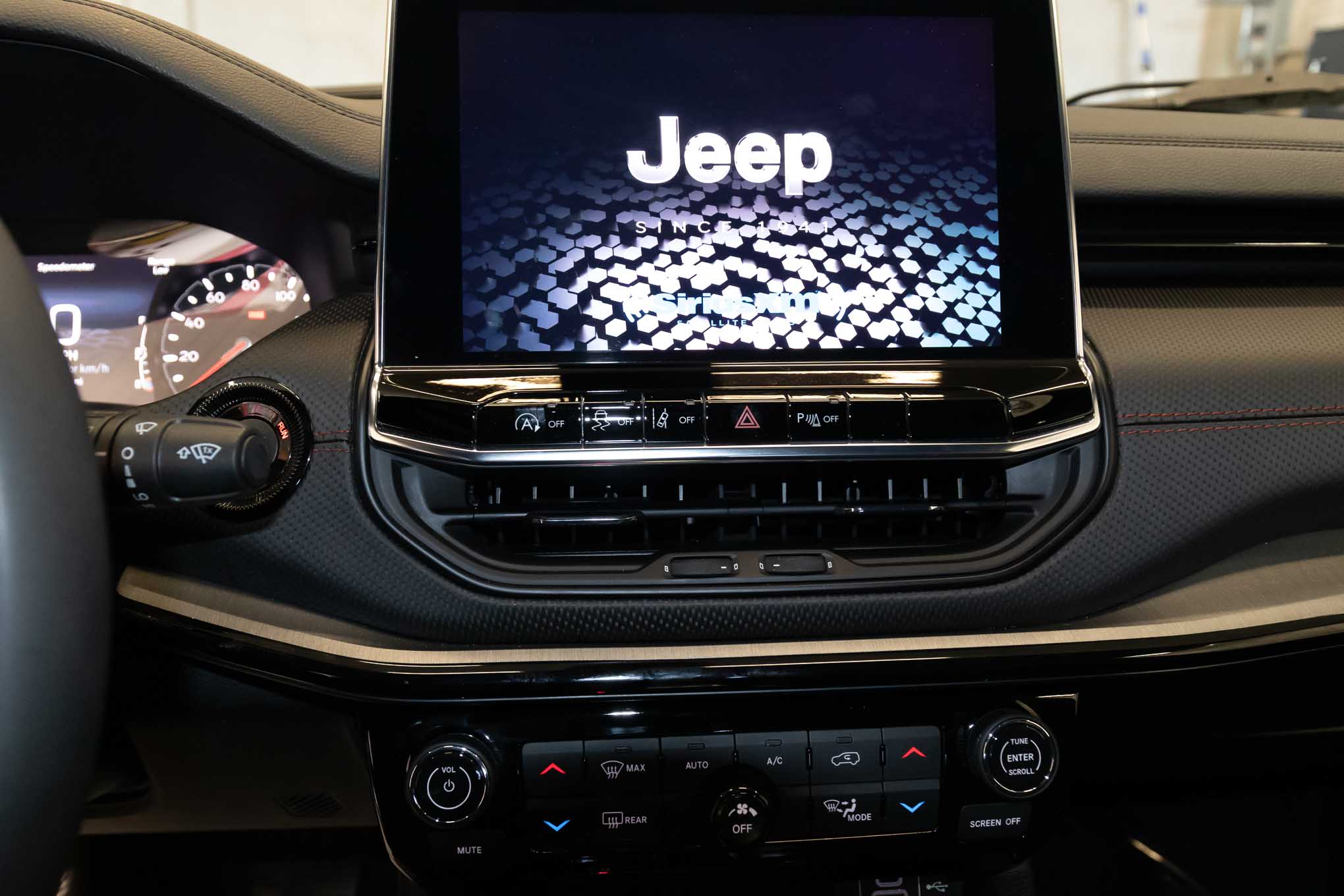 2025 Jeep Compass Trailhawk - Photo 21