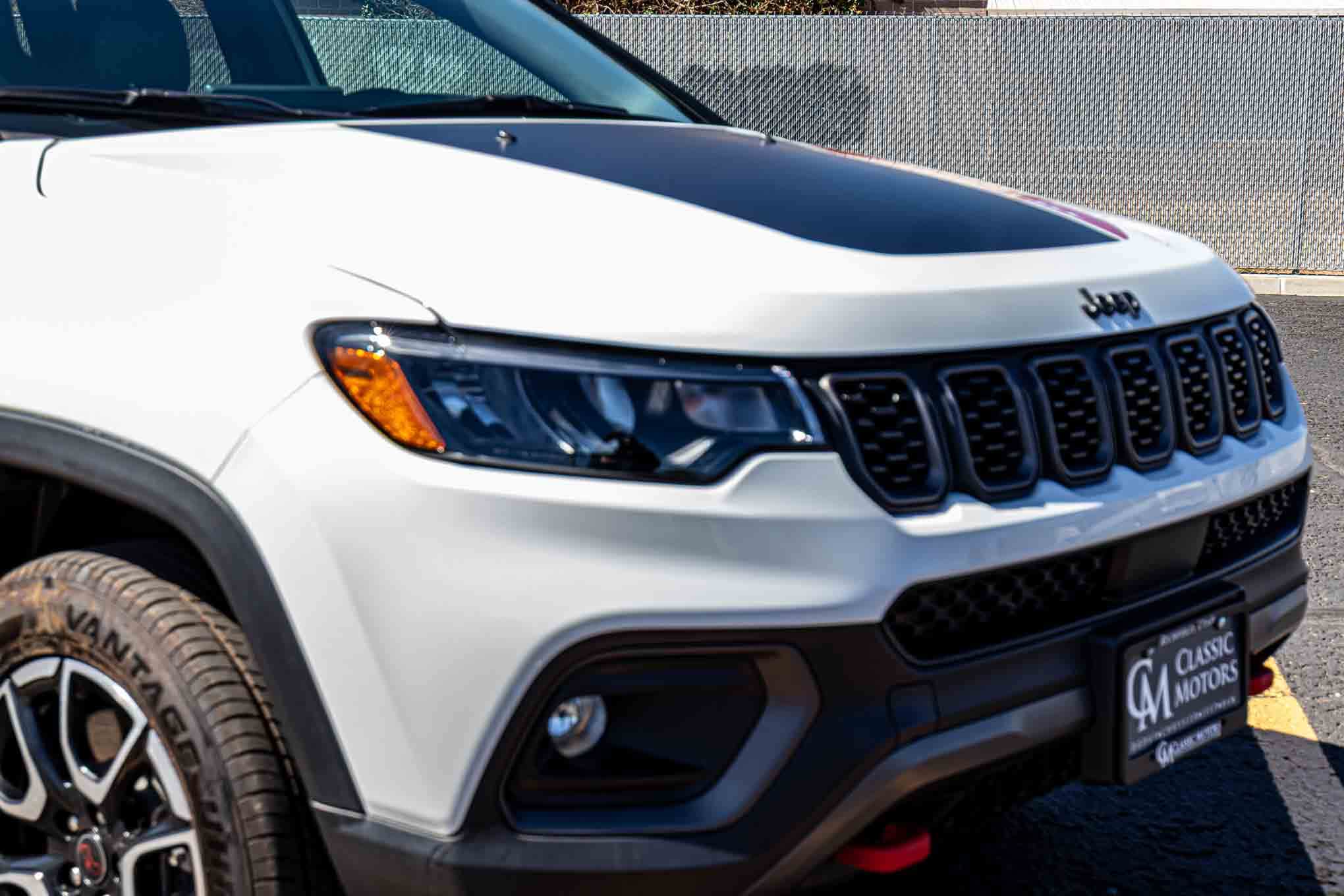 2025 Jeep Compass Trailhawk - Photo 9