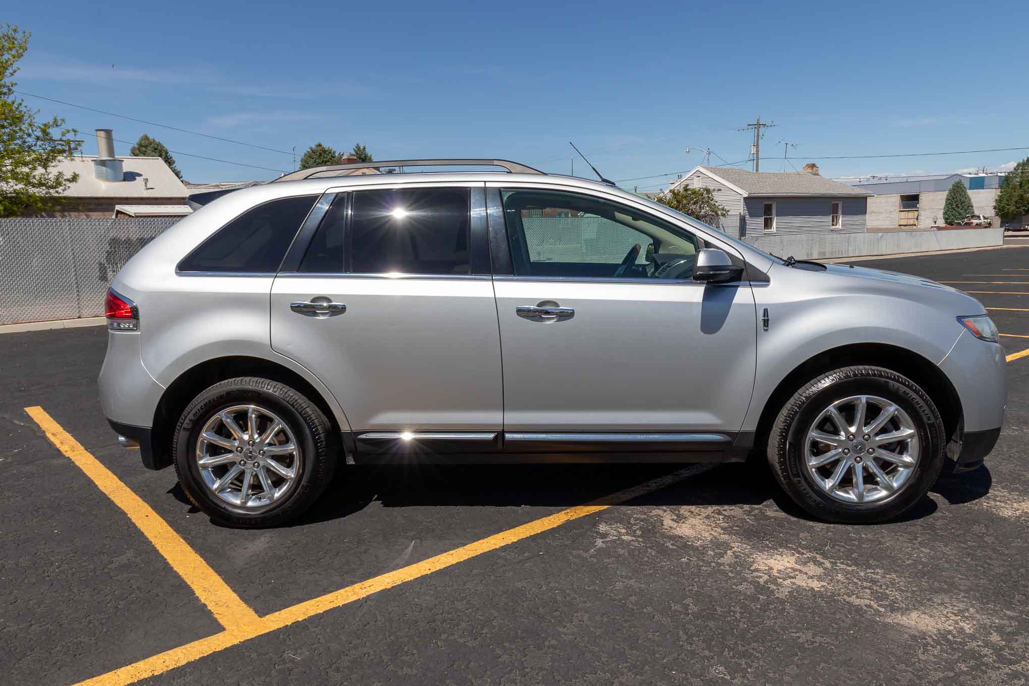 Used 2014 Lincoln MKX Base with VIN 2LMDJ8JK4EBL06508 for sale in Richfield, UT
