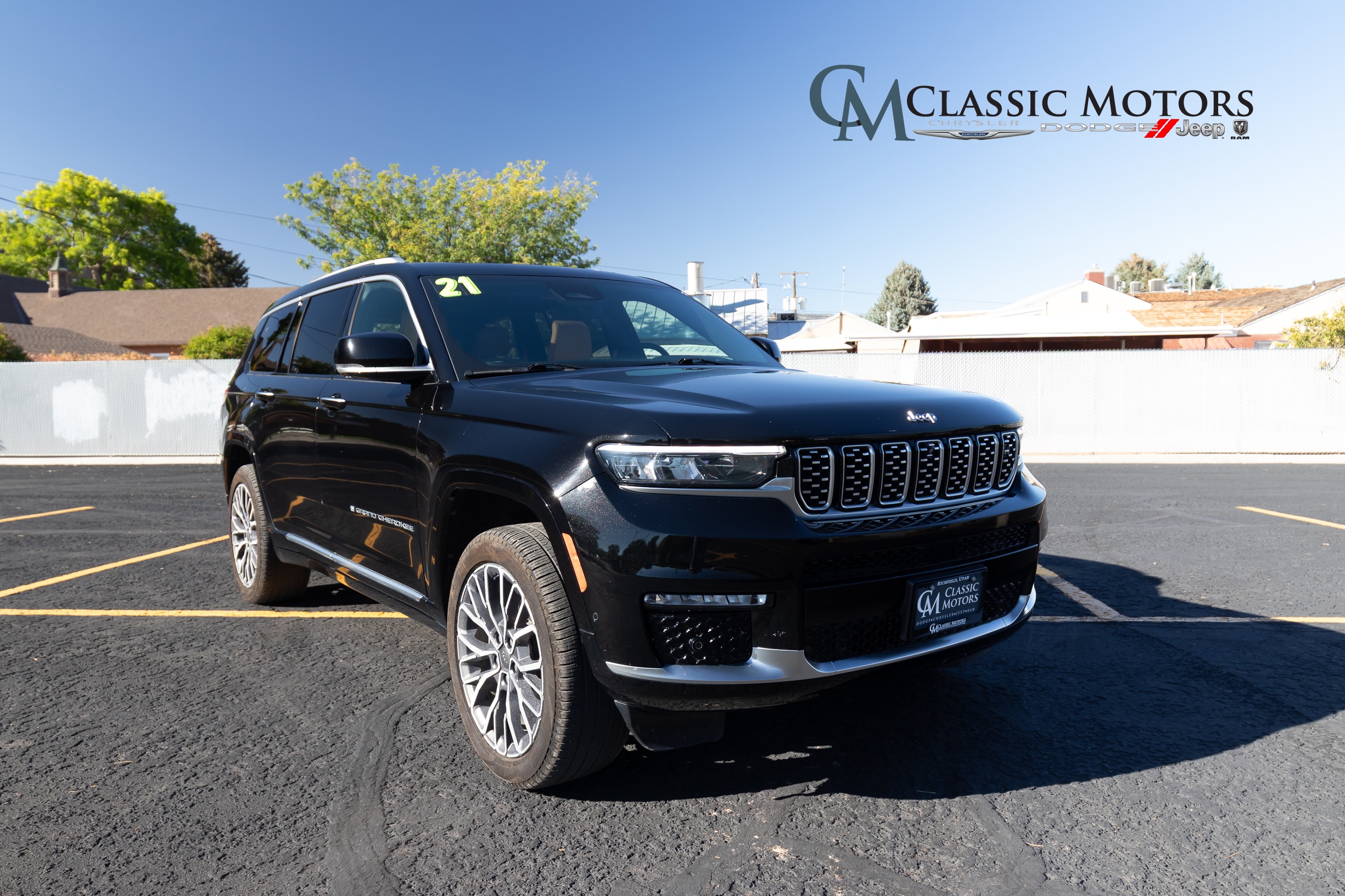 2021 Jeep Grand Cherokee L Summit Reserve's photo