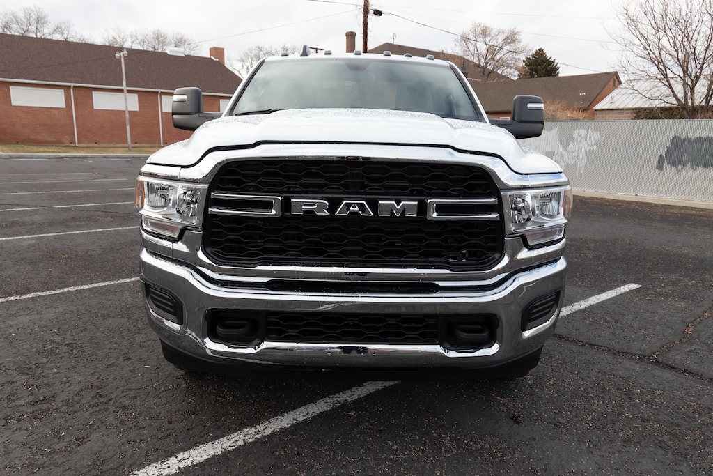 New 2024 Ram 3500 Chassis Cab 3500 TRADESMAN CHASSIS REGULAR CAB 4X4 60' CA Pickup