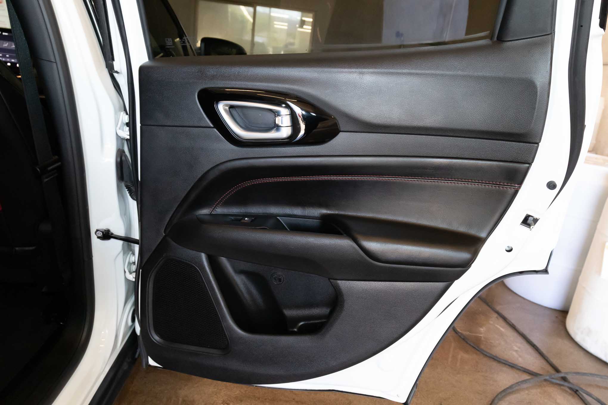 2025 Jeep Compass Trailhawk - Photo 15