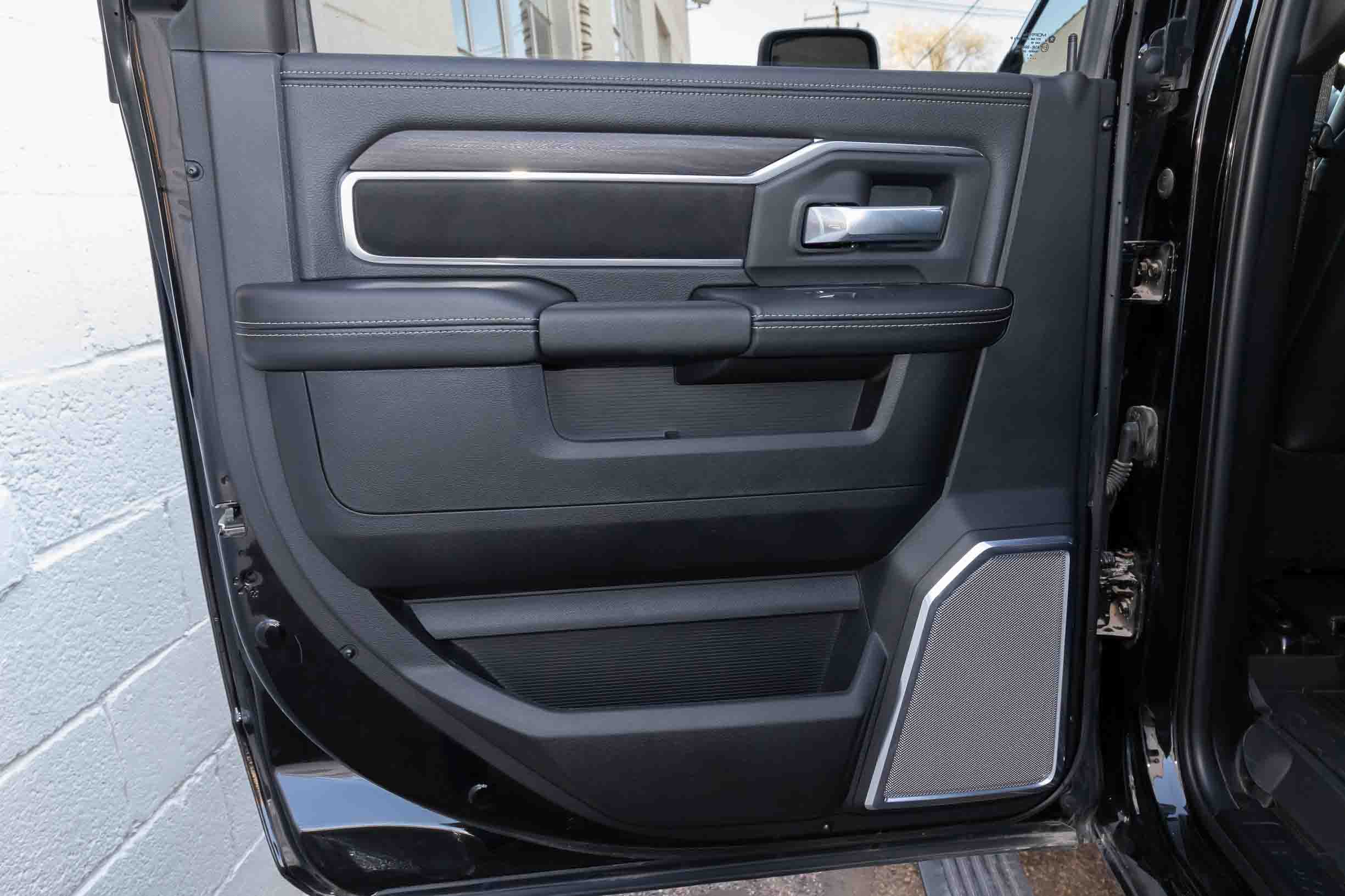 2025 RAM 2500 Laramie - Photo 12