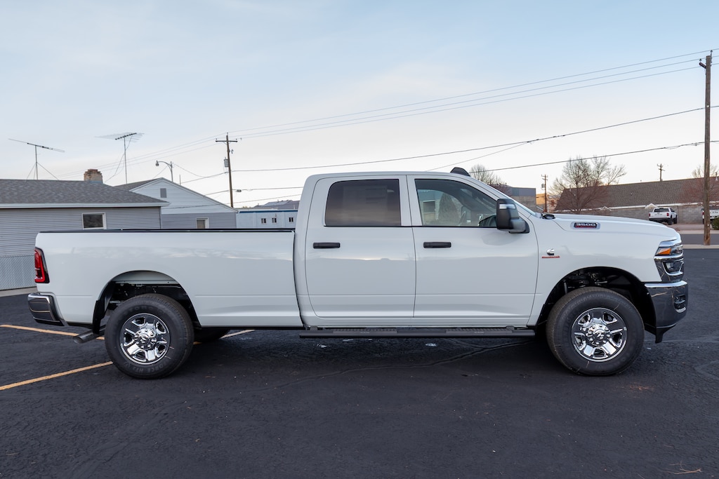 New 2026 Ram 3500 TRADESMAN CREW CAB 4X4 8' BOX Pickup