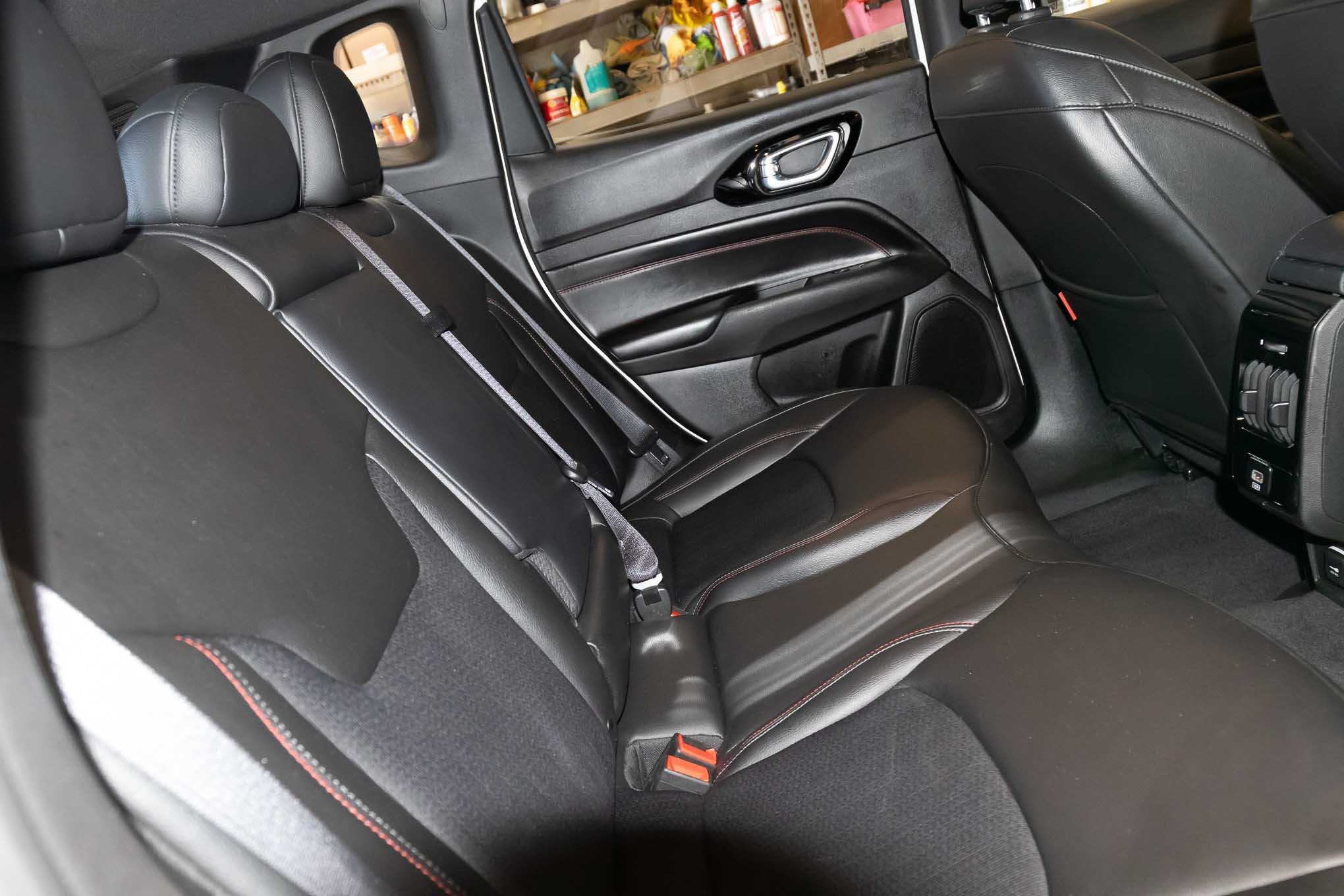 2025 Jeep Compass Trailhawk - Photo 16