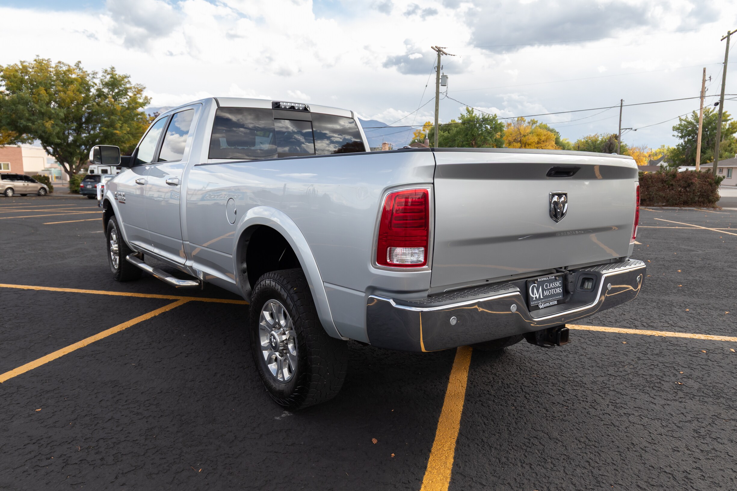 2018 Ram 3500 Laramie photo 3