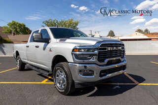 2026 Ram 2500 TRADESMAN CREW CAB 4X4 8' BOX Pickup