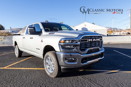 2026 Ram 2500 BIG HORN CREW CAB 4X4 8' BOX Pickup