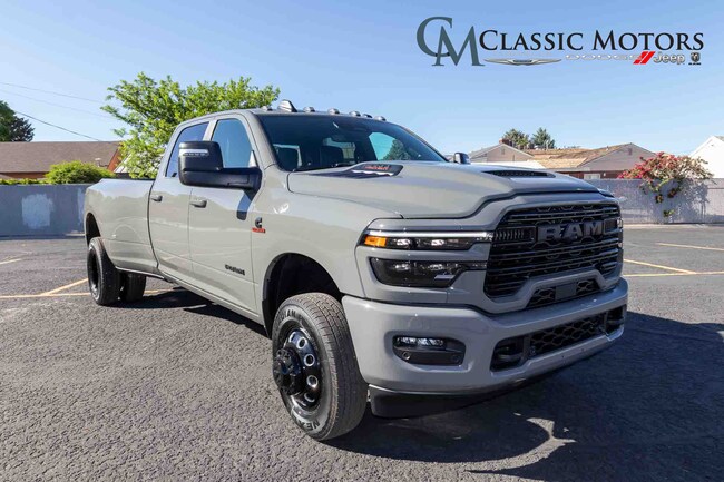 2026 Ram 3500 LARAMIE CREW CAB 4X4 8' BOX Pickup