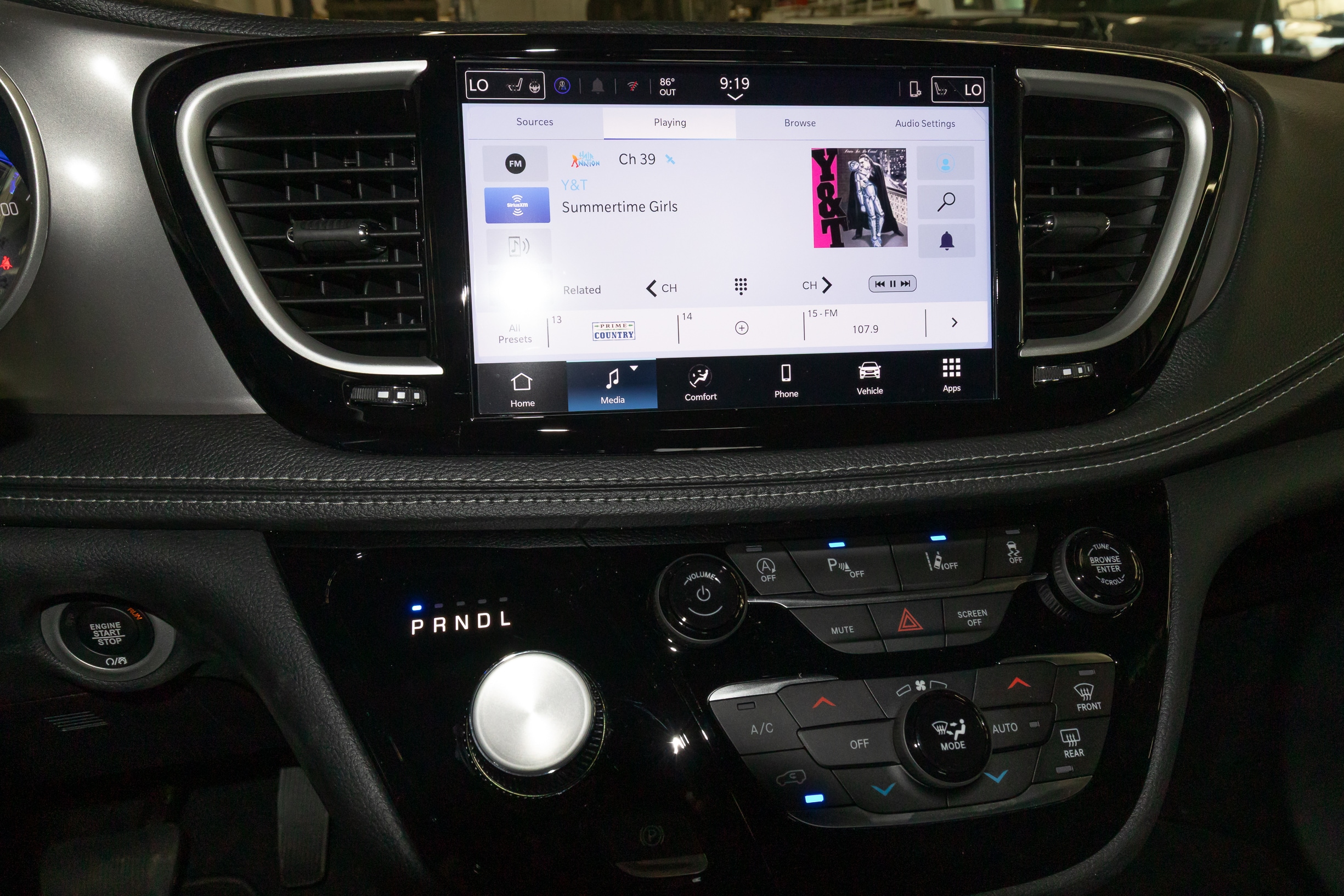 2026 Chrysler Pacifica Select - Photo 21