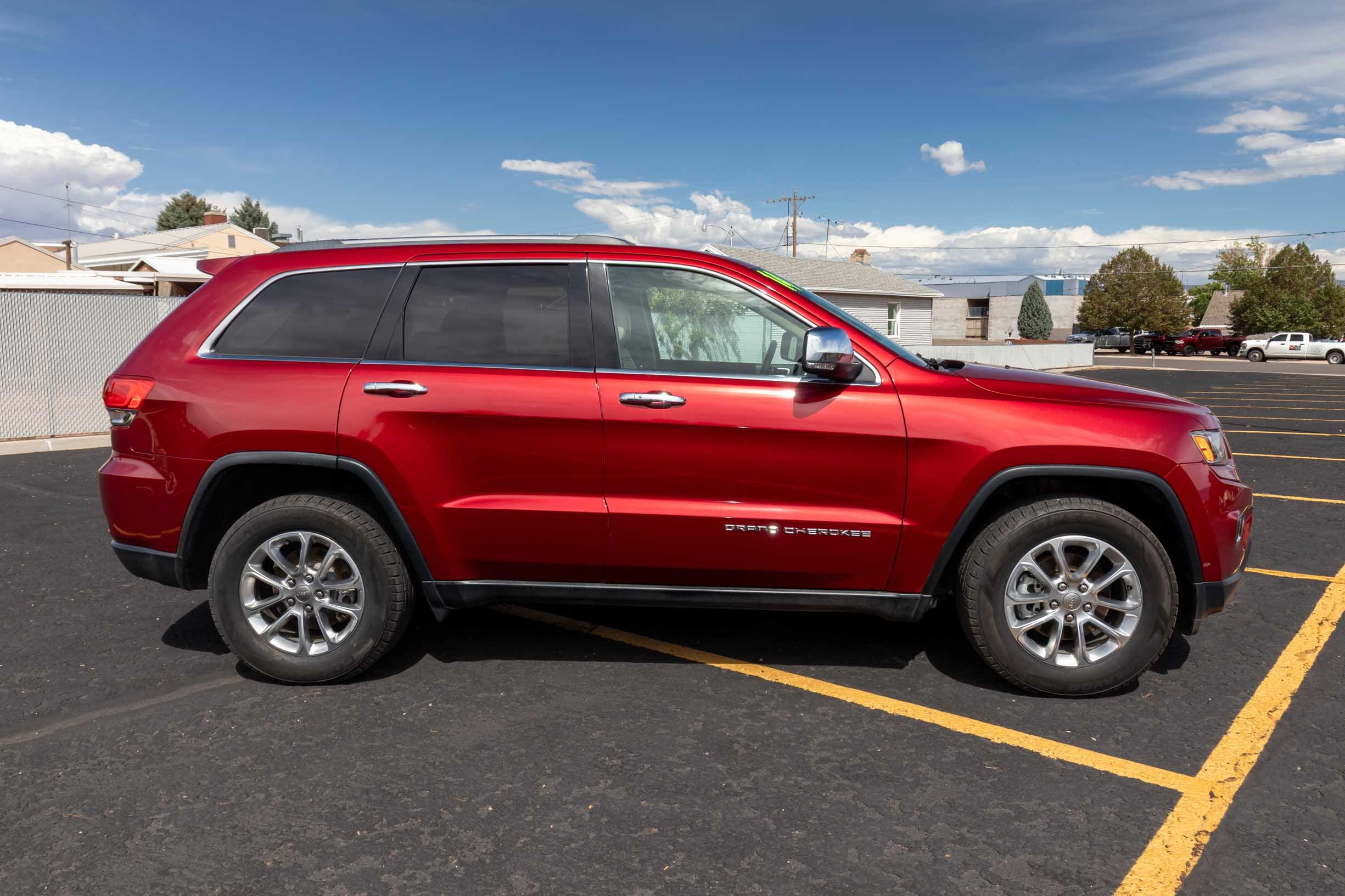 Used 2014 Jeep Grand Cherokee Limited with VIN 1C4RJFBG1EC101054 for sale in Richfield, UT