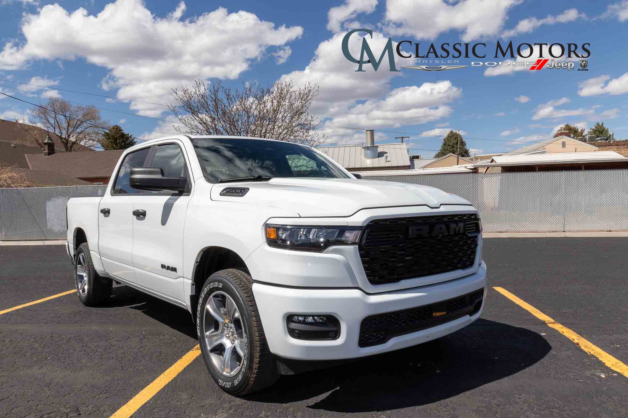 2026 RAM 1500 Express 4x4 Crew Cab 5'7's photo