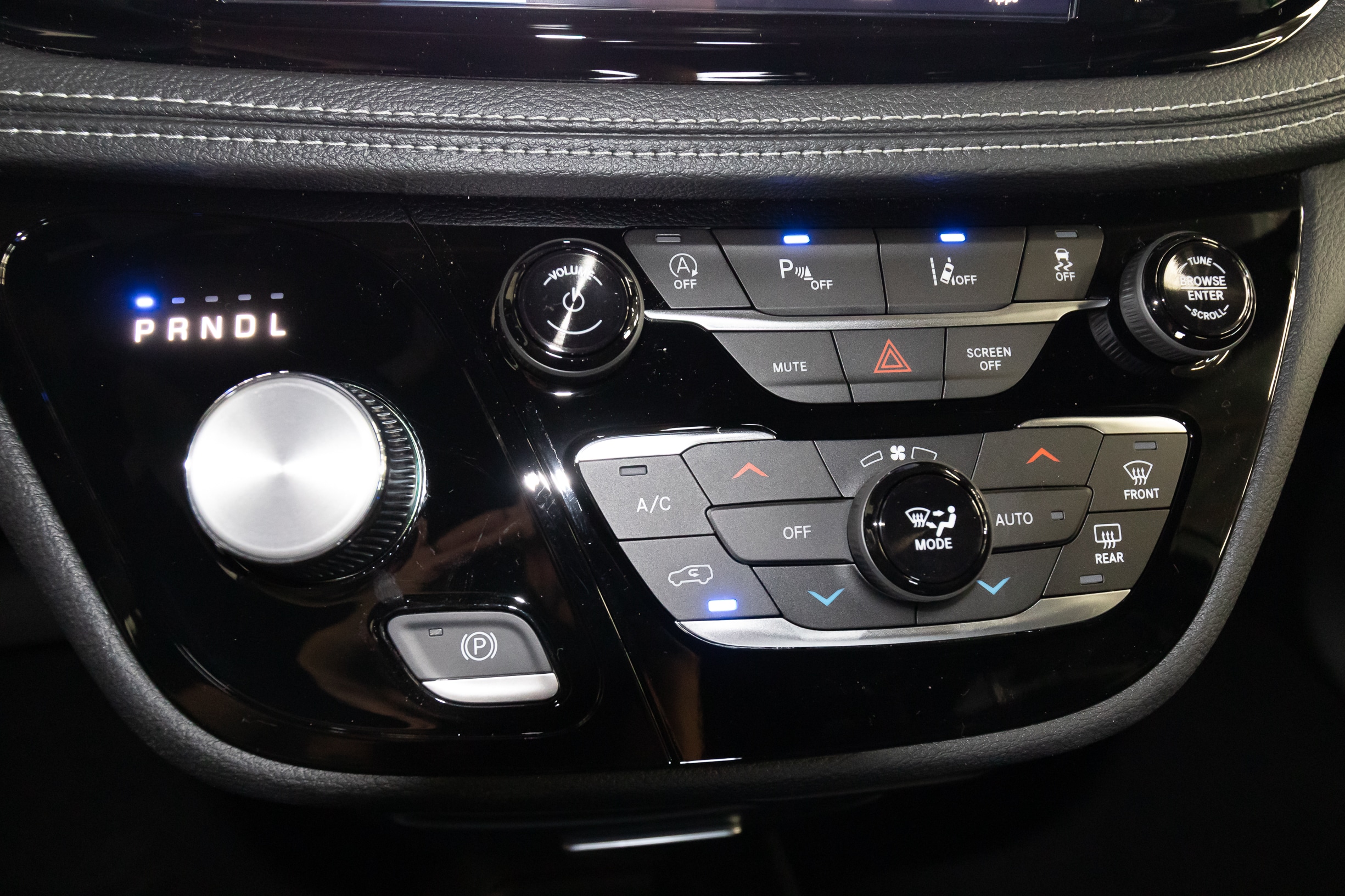 2026 Chrysler Pacifica Select - Photo 22