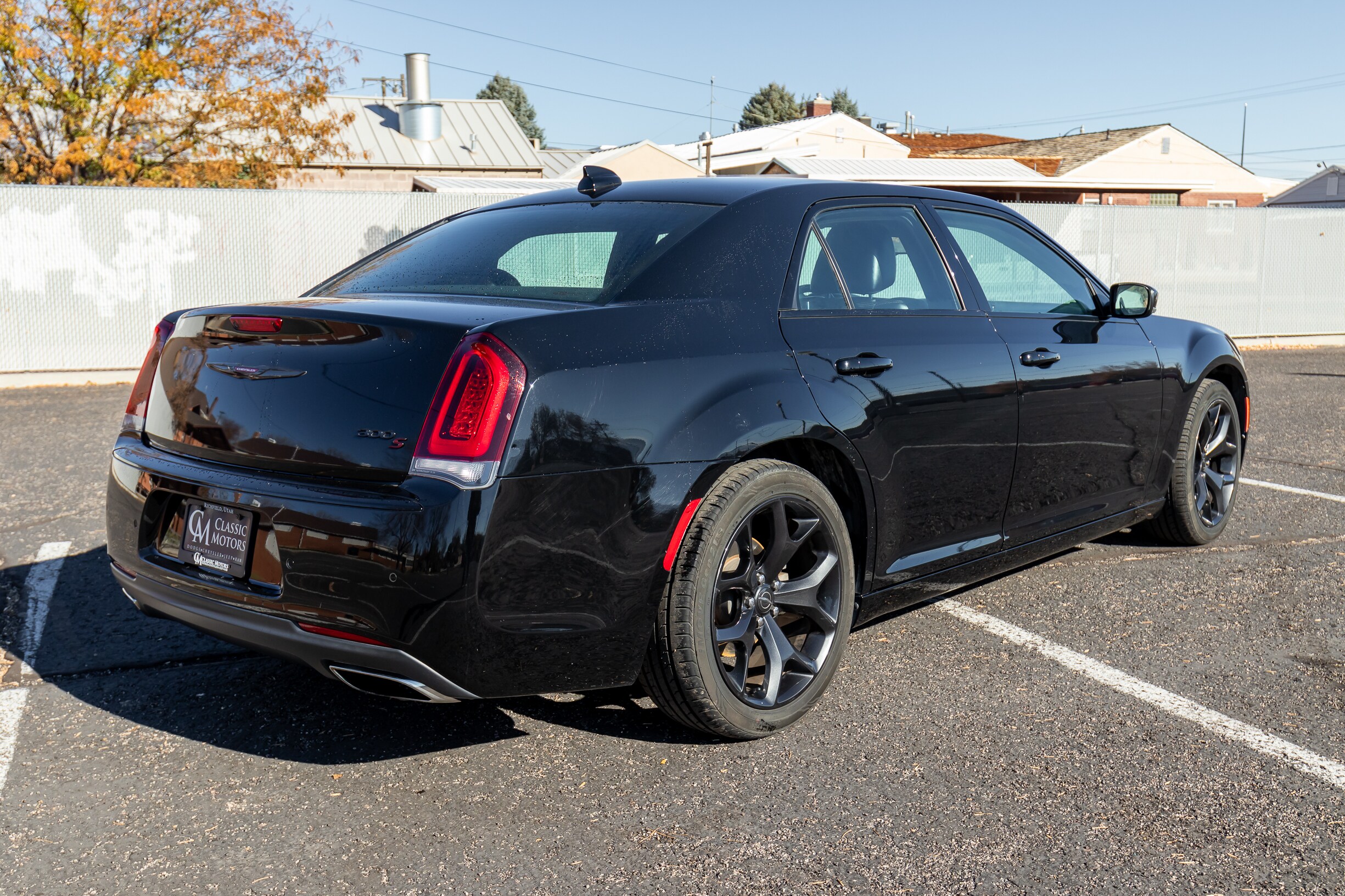 2021 Chrysler 300 S photo 3
