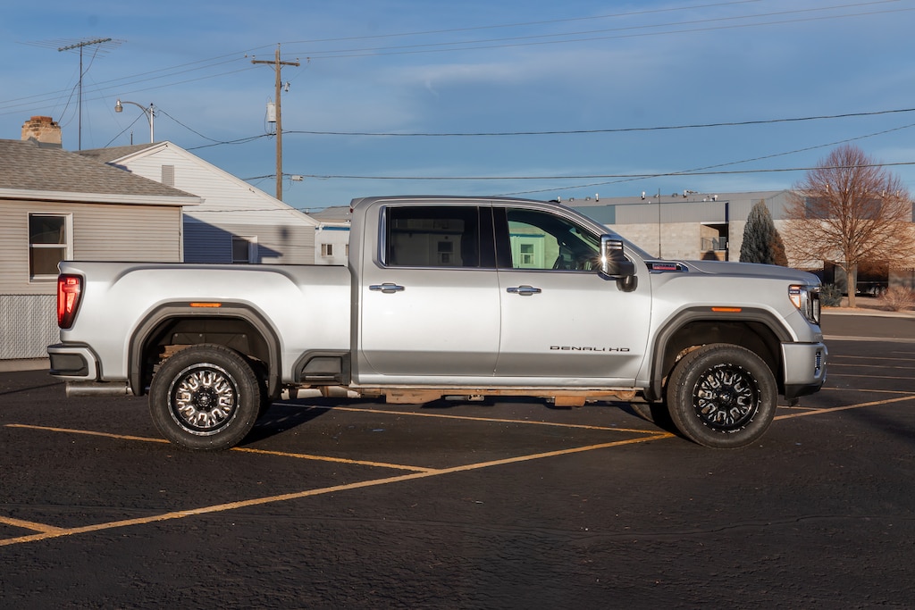 Used 2020 GMC Sierra 2500HD Denali Crew Cab 4WD 6FT Box