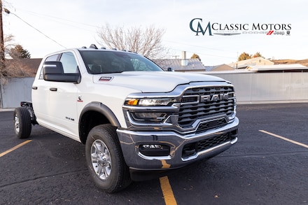 2026 Ram 3500 Chassis Cab TRADESMAN  REGULAR  4X4 84' CA Pickup