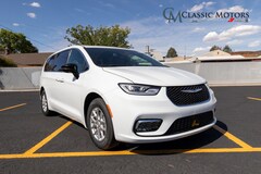 2026 Chrysler Pacifica SELECT Passenger Van