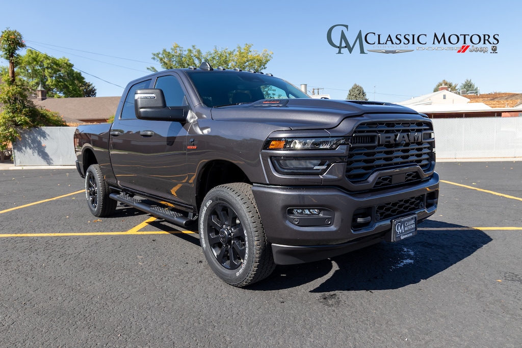 New 2026 Ram 2500 BLACK EXPRESS CREW CAB 4X4 6'4 BOX Pickup