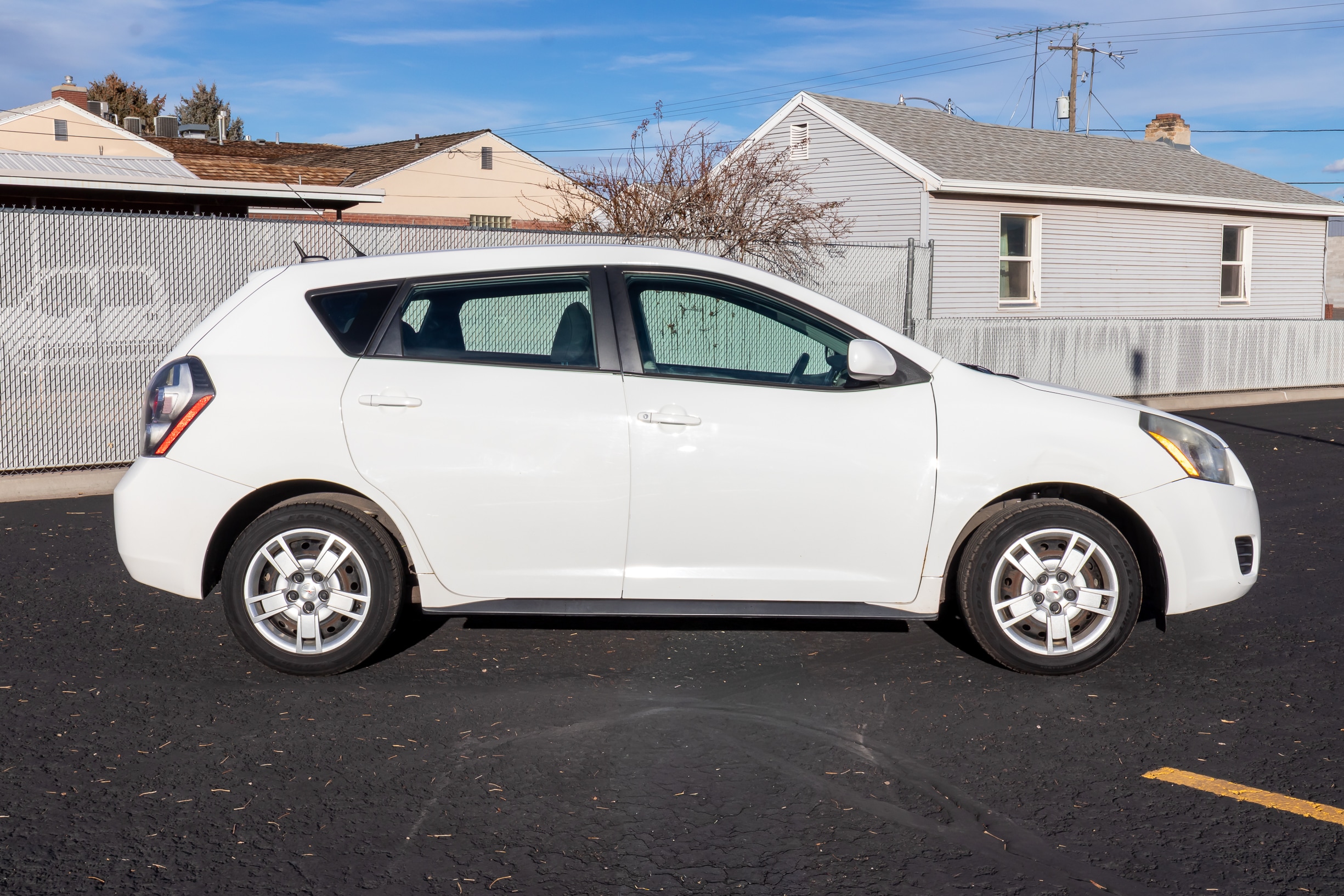 Used 2010 Pontiac Vibe Base with VIN 5Y2SP6E00AZ412108 for sale in Richfield, UT