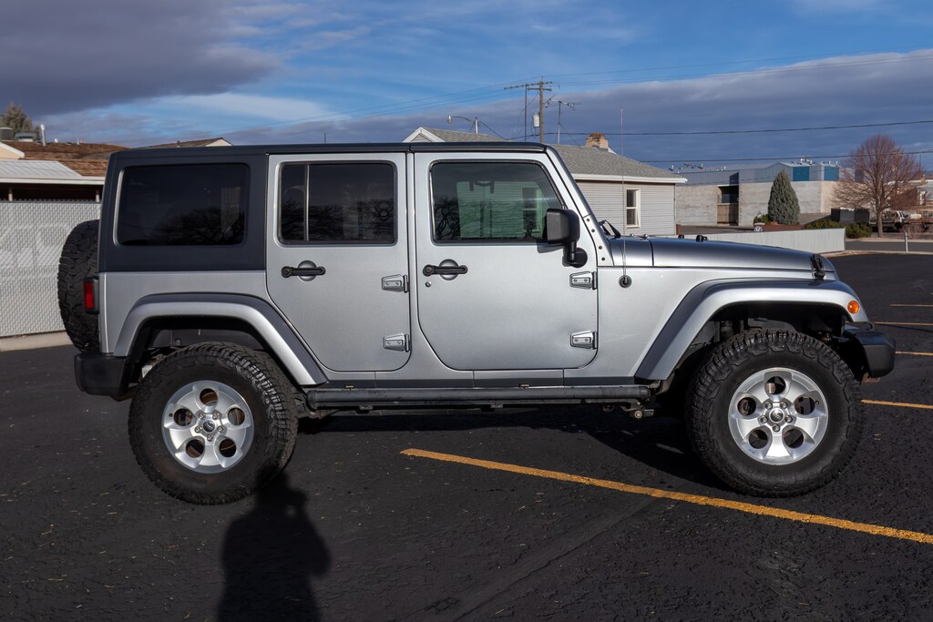 Used 2014 Jeep Wrangler Unlimited Sahara SUV