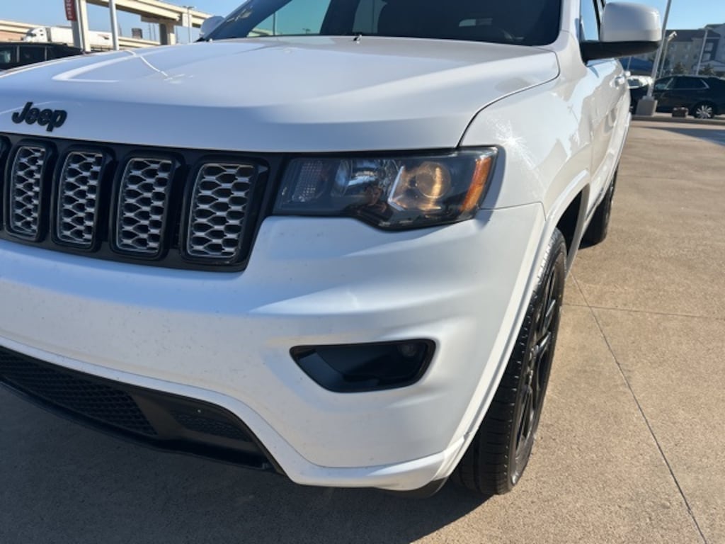 Used 2020 Jeep Grand Cherokee Altitude SUV