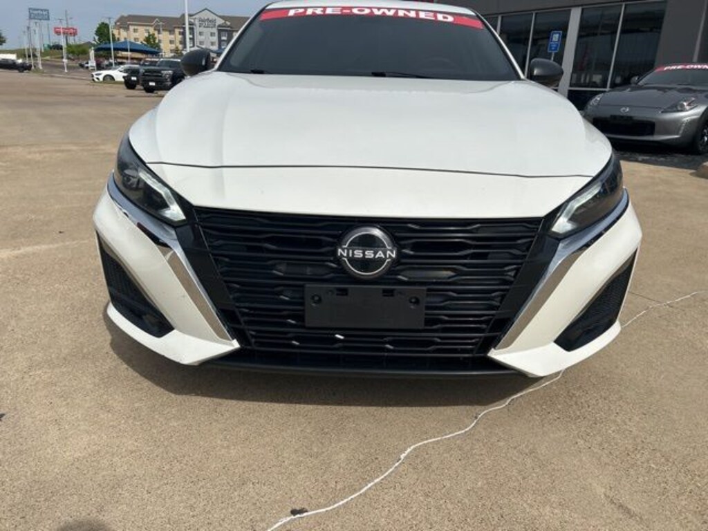 Used 2024 Nissan Altima 2.5 SV Sedan