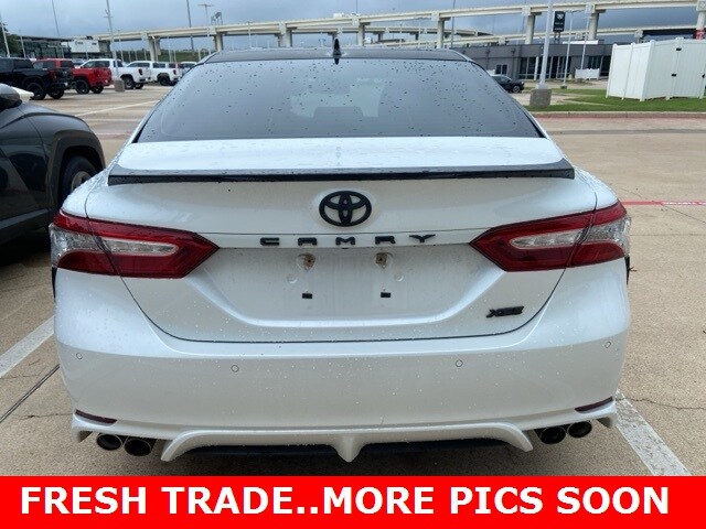 2019 Toyota Camry XSE V6 photo 3