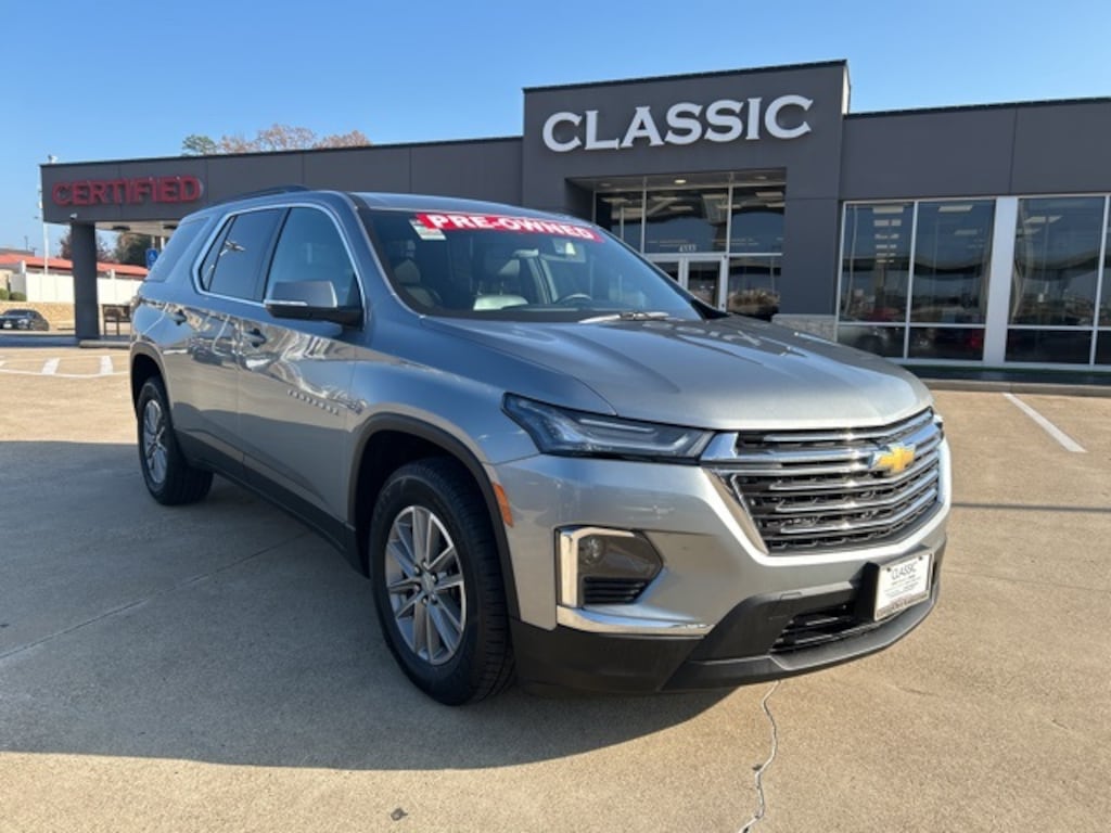 Used 2023 Chevrolet Traverse LT Leather SUV