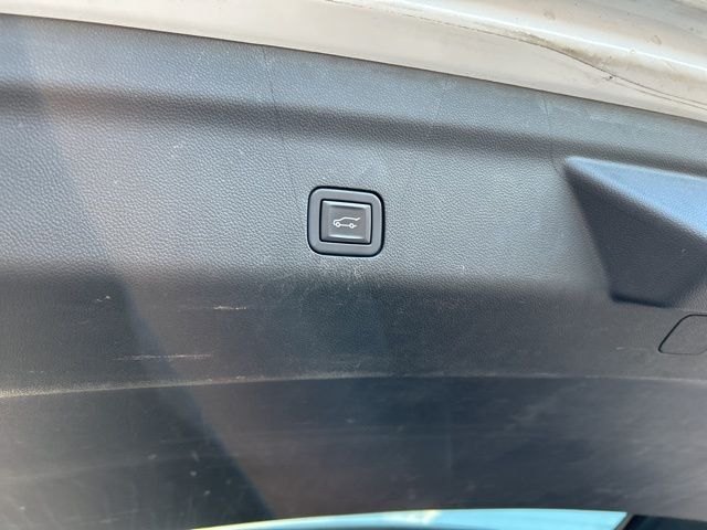 2023 Chevrolet Tahoe Z71 - Photo 13