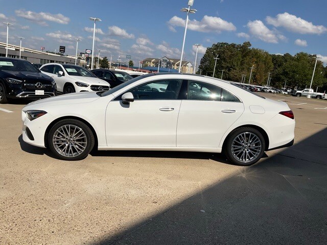 2025 Mercedes Benz CLA 250 photo 4