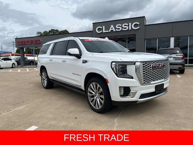 2022 GMC Yukon Denali AWD's photo