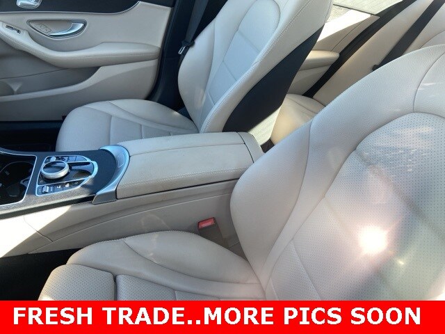 2021 Mercedes Benz C 300 photo 2