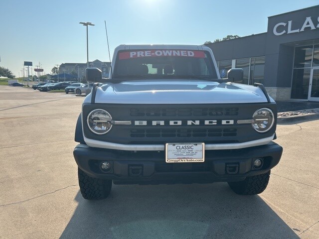 2024 Ford Bronco Black Diamond photo 2