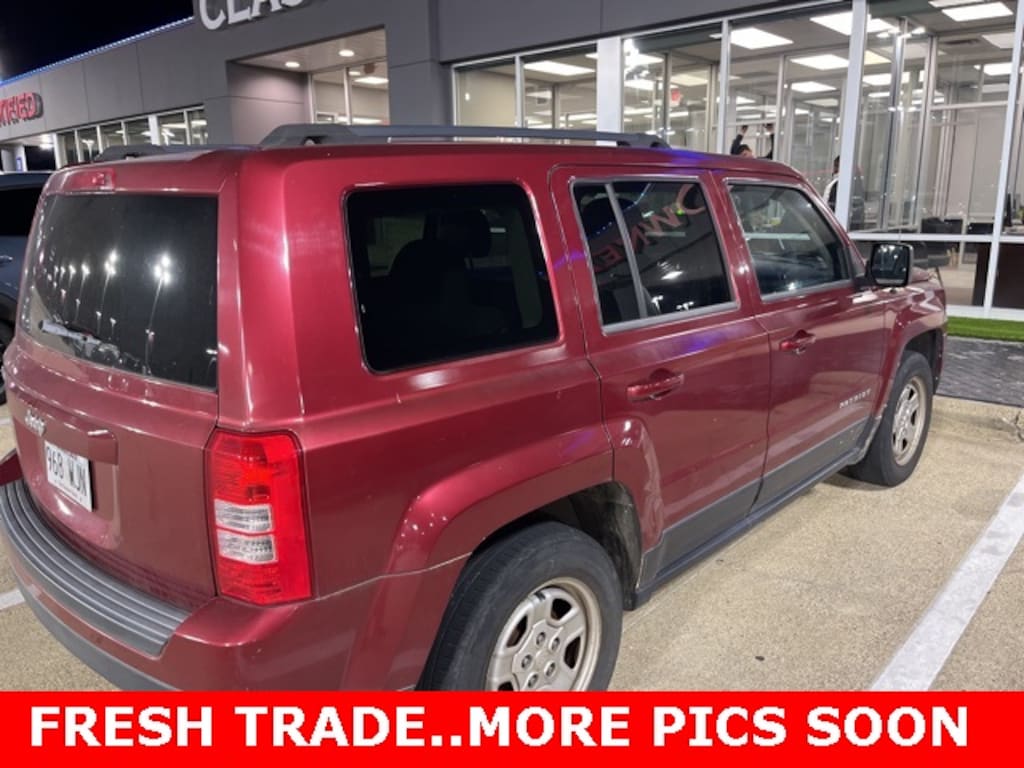 Used 2014 Jeep Patriot Altitude SUV