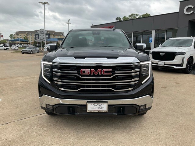 Used 2024 GMC Sierra 1500 SLT with VIN 1GTUUDED3RZ128234 for sale in Little Rock