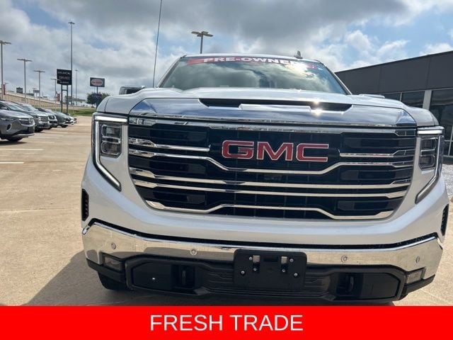Used 2022 GMC Sierra 1500 SLT with VIN 3GTUUDED2NG602510 for sale in Little Rock