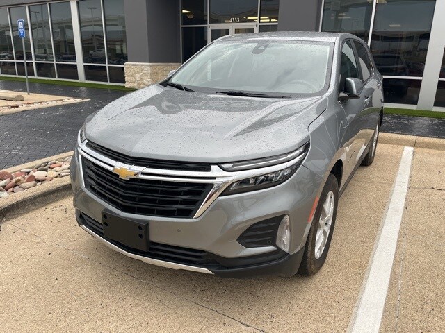 2024 Chevrolet Equinox LT photo 3