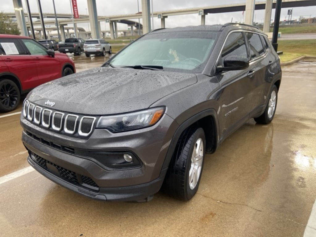 Used 2022 Jeep Compass Latitude SUV