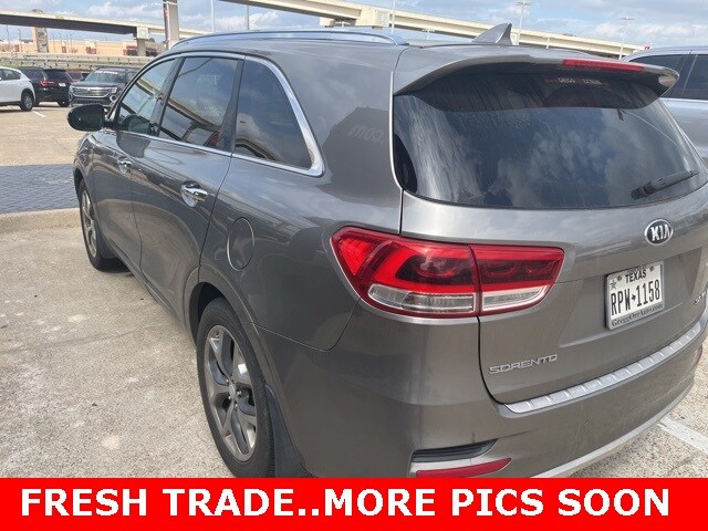 Used 2017 Kia Sorento SX with VIN 5XYPK4A54HG308739 for sale in Texarkana, TX