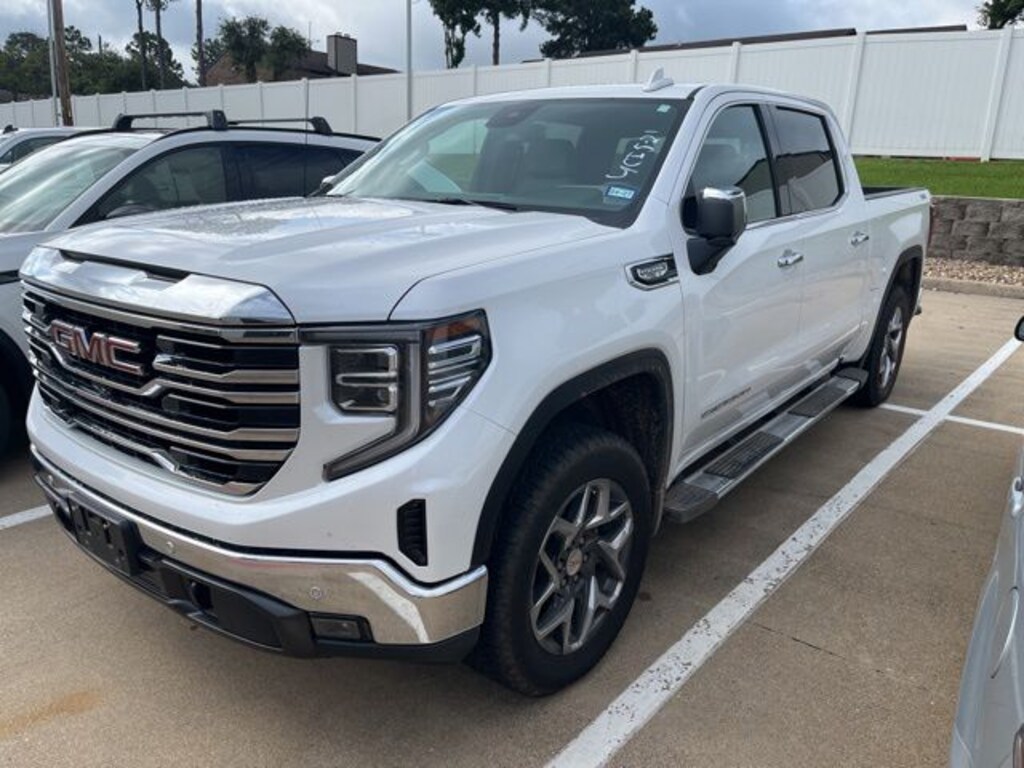 Used 2022 GMC Sierra 1500 SLT Truck