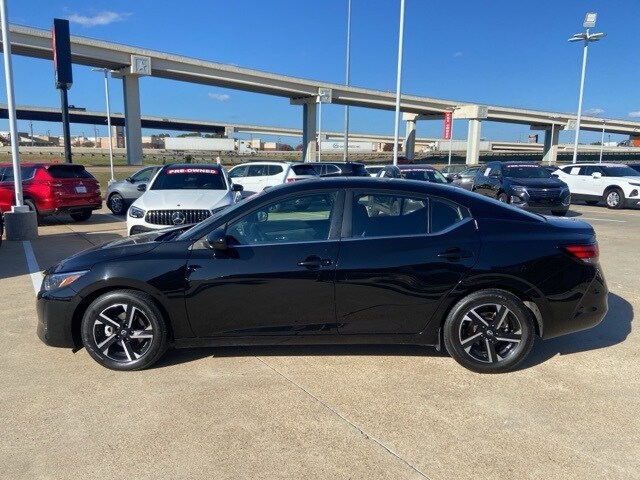 2024 Nissan Sentra SV photo 4