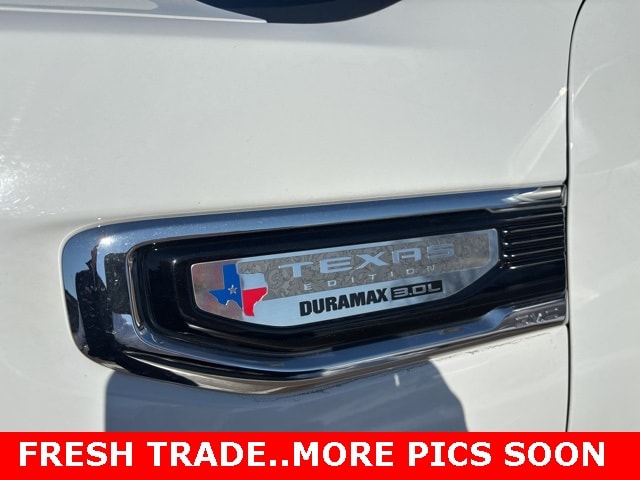 Used 2023 GMC Sierra 1500 SLT with VIN 3GTUUDE84PG266378 for sale in Little Rock