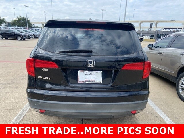 2016 Honda Pilot EX-L photo 3