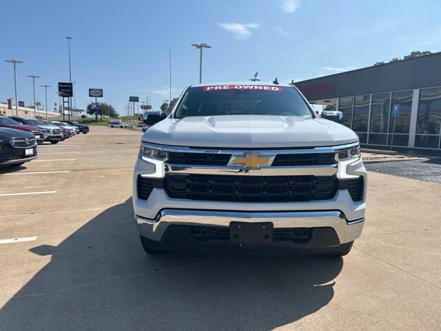 2023 Chevrolet Silverado 1500 LT photo 2