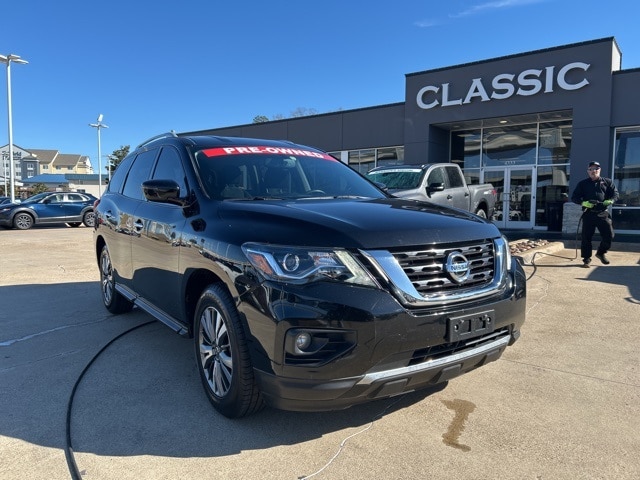 2020 Nissan Pathfinder SV