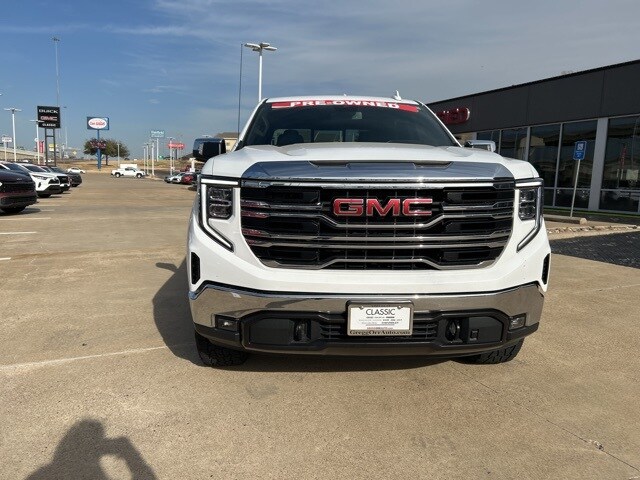 Used 2023 GMC Sierra 1500 SLT with VIN 3GTUUDE84PG266378 for sale in Little Rock